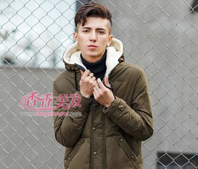 �ļ�����������ⷢ�͸����� ������������м�������ֱ��Ҫ̫˧