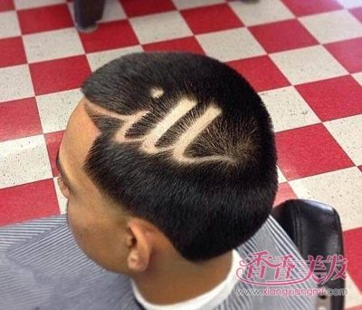 ������ͷ��һ����˧���� 2018��ʿ���´������߷�����ͼ