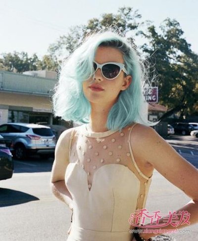 �����Ϸ���Ů�ĵı���ܷ�ɫ̫���� ������첻�������ܷ�ɫ���̫��ϧ