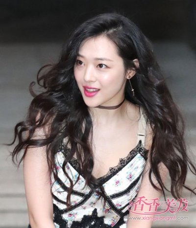 �˼��˰���Ů���̫ʱ�� ���Ƕ����������Ů���˭��˭��