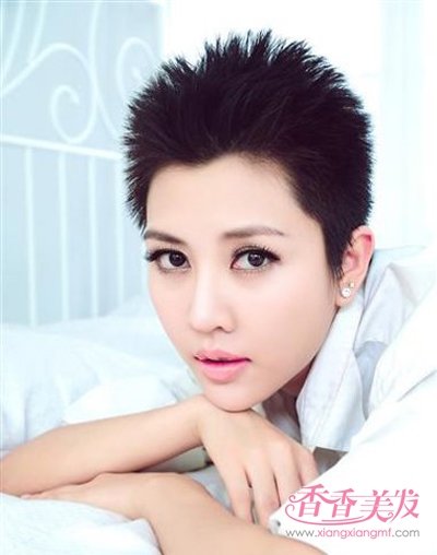 ��ŮС������Լ˧���İ�緢�� ����Ů����ֵ�İ��ͷͼƬ