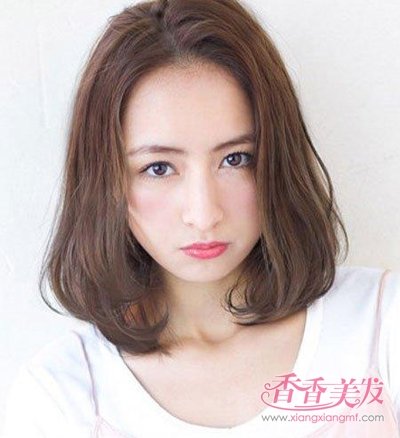 ��ͷ����Ȼ�ڿ���ô�� ���¶̷���β��Ȼ�ڿ�����ʾ��