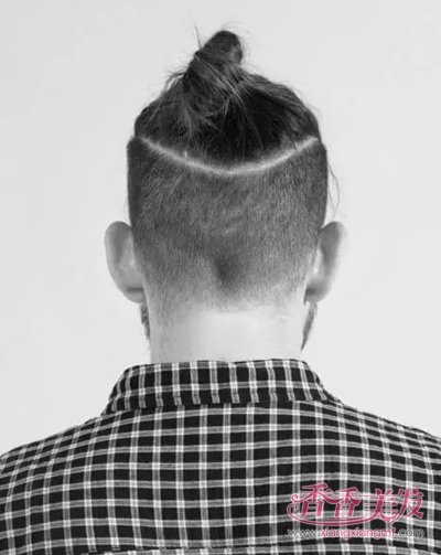 �л�һ�۵İ������� ��ʿ�������Ŀ̺۷����Ƽ�