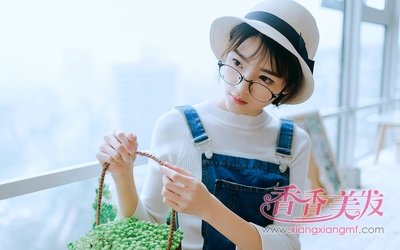 ����Ů��������̷��ÿ��� 2018����ѧ��ͷ���������еĹԹ�Ů