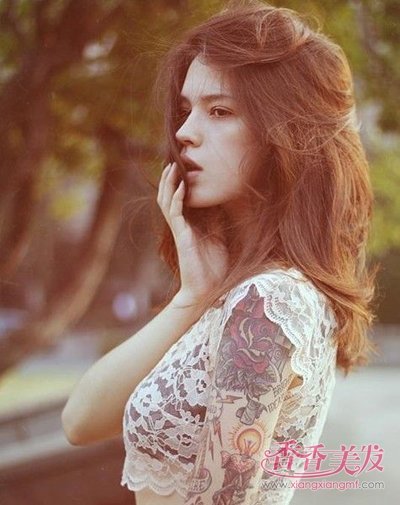 �����ˣ����Ƕ��¶���̧ͷ��һ����ܼ�ͷ �����������ͻ�������