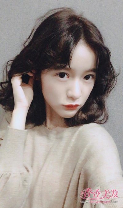 �����ˣ����Ƕ��¶���̧ͷ��һ����ܼ�ͷ �����������ͻ�������