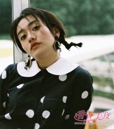 ��Լ���շ緢�����������ʫ�� ԭ������Ů����ķ�����������