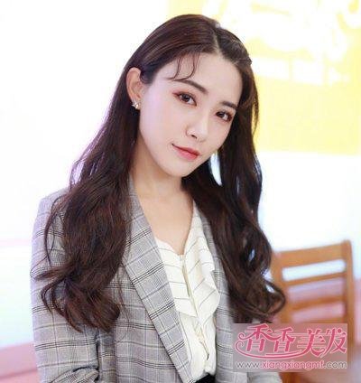 ��Ƥ����ɫȾ���԰׻��Ǻڷ��԰ף� ���ʺϻ�Ƥ���ķ�ɫ�⼸�ֶ�����