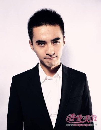 ��Լ��ˬ��Сƽͷ�����ʺ�ѧ���� �������������Сƽͷ���Ǻ�˧��