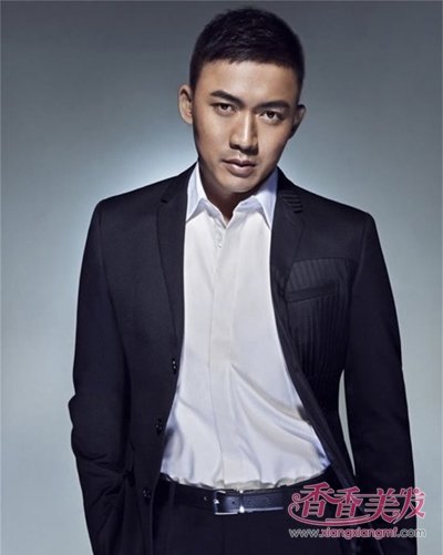 ��Լ��ˬ��Сƽͷ�����ʺ�ѧ���� �������������Сƽͷ���Ǻ�˧��