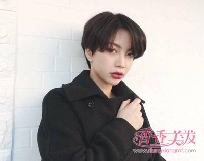 Ůѧ����¶���̷���ô�� �ʺ�ѧ����¶���̷���Լ������