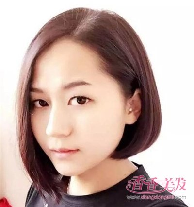 ����ԳƵ��ڿ�ɳ��������ĺܿ� ƫ���ڿ�ɳ�����͸��㲻һ������