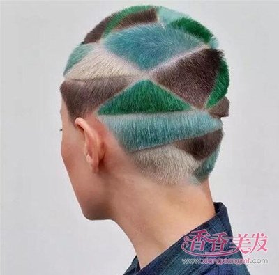 ��Angelababy���·����ͷ���;��޵��� Ů�����̷���ͷˢ������Ȧ��̫����