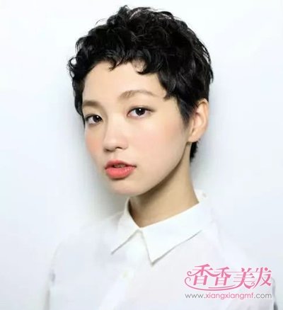 ��Angelababy���·����ͷ���;��޵��� Ů�����̷���ͷˢ������Ȧ��̫����