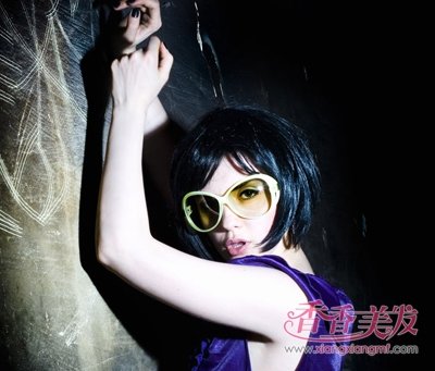 ѧ�����۾��ʺ��ڿ��� ���۾�Ůѧ����Щ�̷��ͺ���