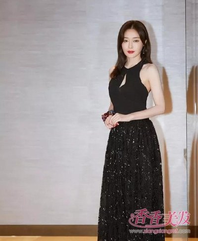 ������¶��������ĺ����� ����Ů��¶�����������������