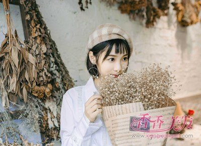 �������ͣ�����һ����Ծ����Ů�� ����Ԫ����+�̷���Ҫ��Ԫ����Ů