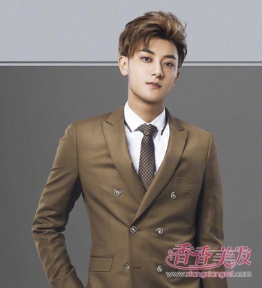 �����������ܱ���죿 С����¶��Ͳ��������ڡ�