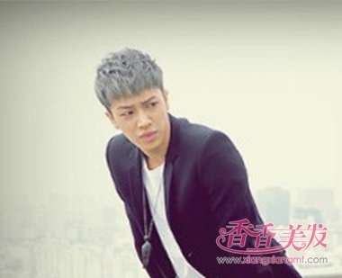 ����̷�����ͷ�����е����� ��ʿ���Թ���ͷ����ǧ������