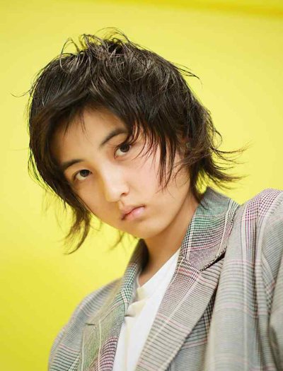 ר��18-22Ů���Ķ̷�����Щ �ɰ��̷�����������С��Ů