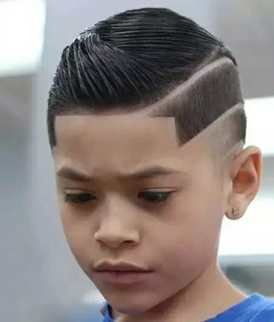 �����ߵ�С�к����������� С�к������ߵ�̷��ͳ��������ǿ�����ѡ��