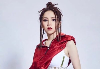 ��˵�෢������ͷ����Ŷ �෢����ͷ�̷�������С��Ů