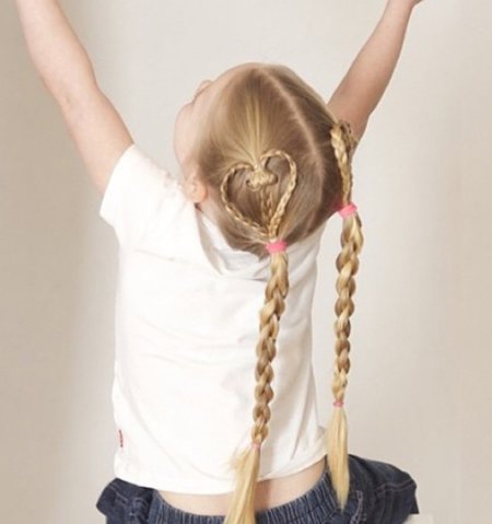 ��Ů����ͷ����ȻҪ������ ����ͯ��������������׼��������