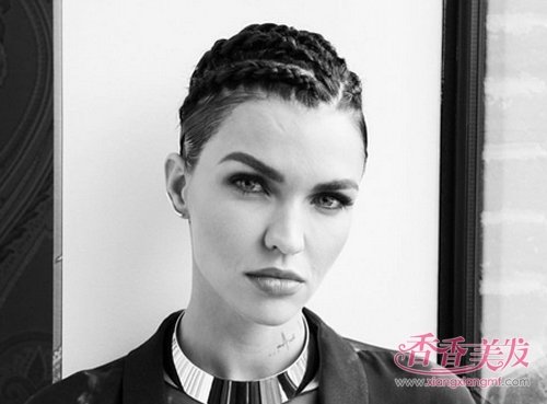 �����𣬶̱෢Ҳ����ô�� ȫ������̱෢����̫��ϧ