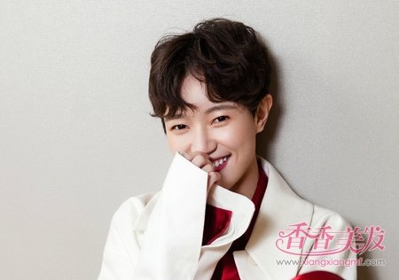 ����ֵС��������̷� ���򳬶̷��ڶ�Ů�����ѡ��