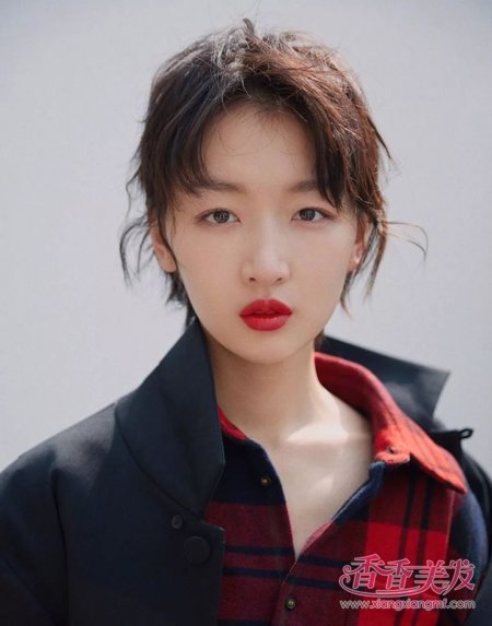 辛芷蕾同款波波头成最热发型 明星同款百搭短发剪完你也是女神
