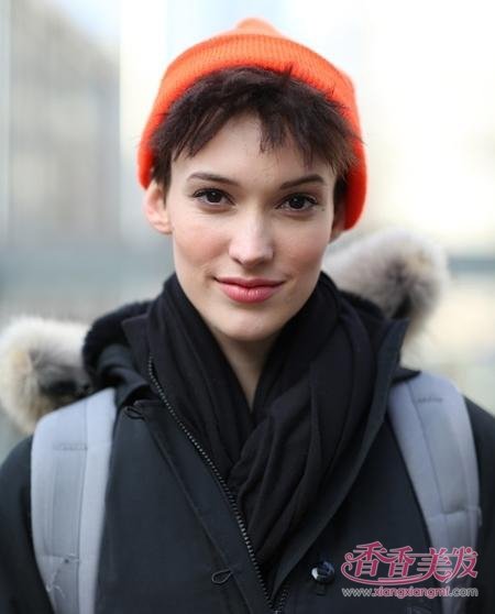 ��ñ�Ӱ����ͻ�Ҫ�ܷ��ͣ� Ů���̷���ñ��������ͷ��������