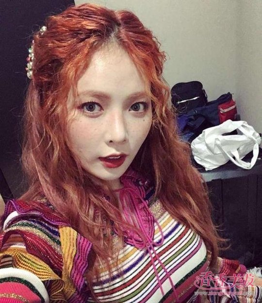 ���˾���ըͷ��ʱ���³�� �������ʻ����̷�����̫��ϧ