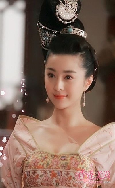 ��װ����ȹ�װ�̷����˽���� �Ŵ�Ů�ӷ������ƺ�ͼƬ����