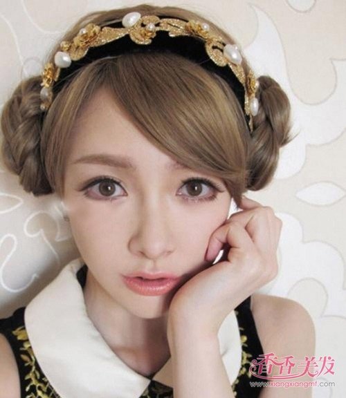 ���з�ɫ���������෢Ҳ̫���� ���ڻؼ�������ͷ����ͷ�ʱ���