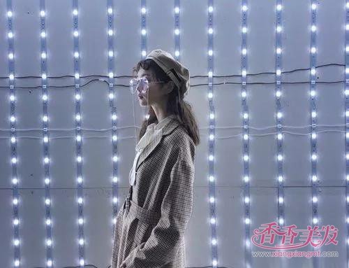 �㶨��ǧ����˿�������Ů�� ʱ��Ů�����Ӱ��ĳ���˭��˭��