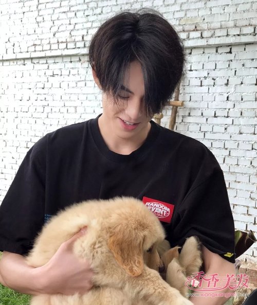 �����̷�ֻȾ����Ҳ�ܺ�˧�� �������¶�ֱ��˧���¸߶�