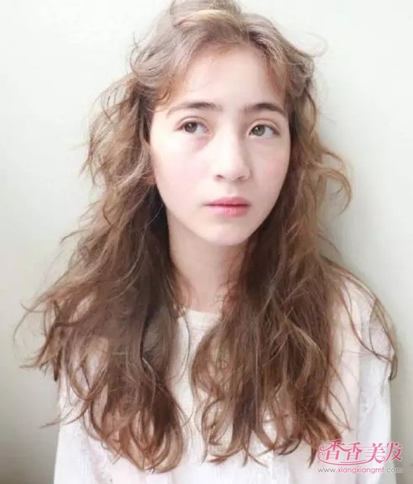 �԰���ʱ�ֵķ��۲�ɫ���������� Ů�����۲�ɫ�̷�����������Ⱦ