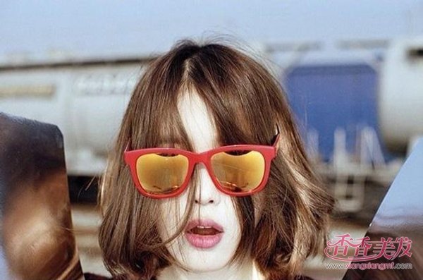 �԰���ʱ�ֵķ��۲�ɫ���������� Ů�����۲�ɫ�̷�����������Ⱦ