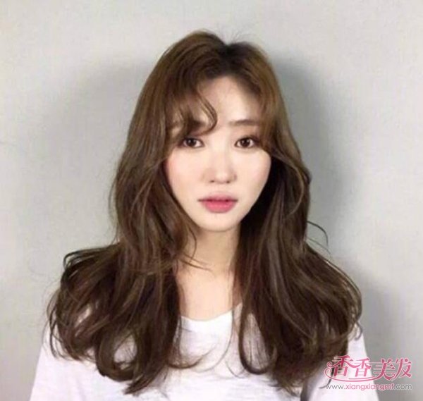 �԰���ʱ�ֵķ��۲�ɫ���������� Ů�����۲�ɫ�̷�����������Ⱦ