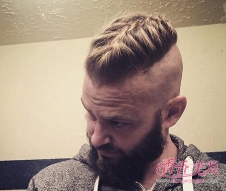 �����̷������������෢ ���������̷��෢����һ���˧