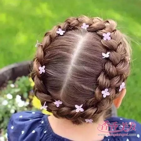 下雪天和波西米亚风编发更配哦 儿童波西米亚风编发发型变身浪漫小公主