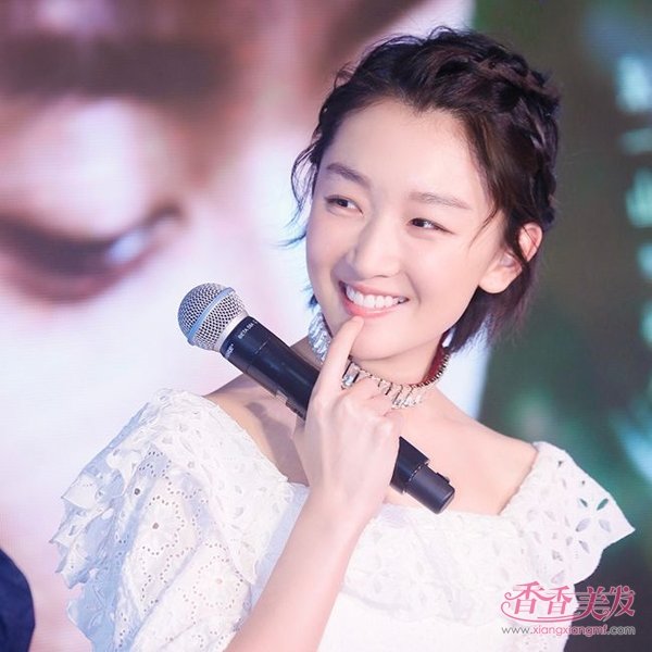 ��Ů�ж̷���������� ��Ƥ�ֿɰ��Ķ���������ħ��С��Ů