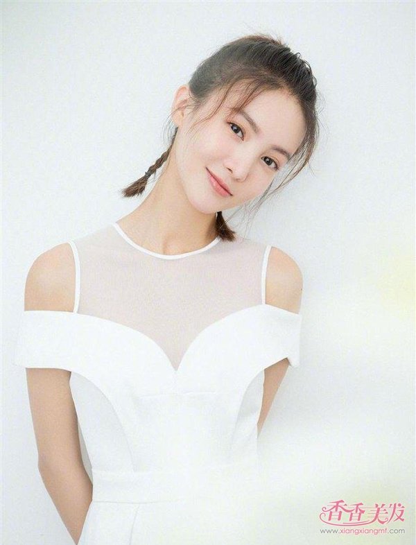 ��Ů�ж̷���������� ��Ƥ�ֿɰ��Ķ���������ħ��С��Ů