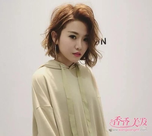 Ů�˹���50�꣬ǧ���ѡֱ���� ������Ů�������̷����仹������