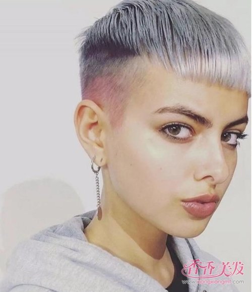 ŷ���緢���Ѽ�Ԧ��������ֵ������ ����ֵС���ŷ���糬�̷���ֱ��Ҫ̫˧