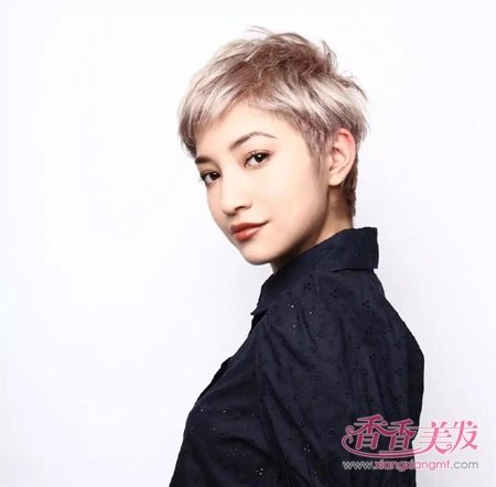 ����������˻���һ���ɫ ʱ����������ǳɫϵȾ�����⼸��