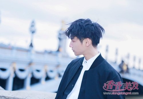 �����̷��е��θ�˧�� ���н�����Ķ��鷢����ͼƬ