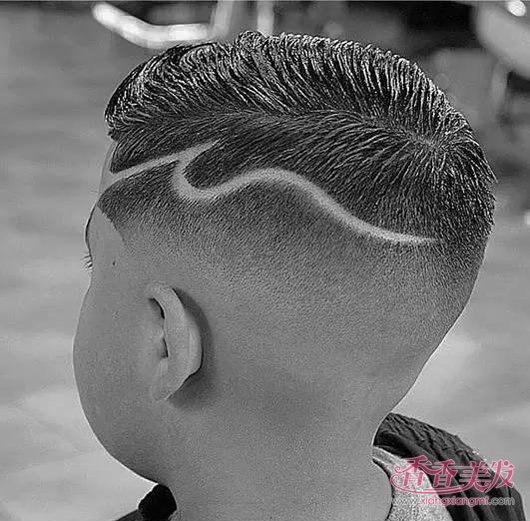 ����С�к������е�̷��� ���������ͯ������̶̷�����