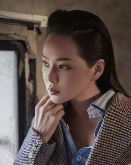 ��ͷ����ɾ�Ů������ Ůʿ�����ͷ�ᷢ����ͼƬ