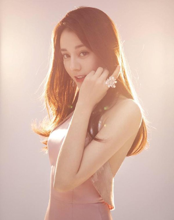 �ع龭��ع鳤ֱ�� Ů��ֱ���������������¸߶�